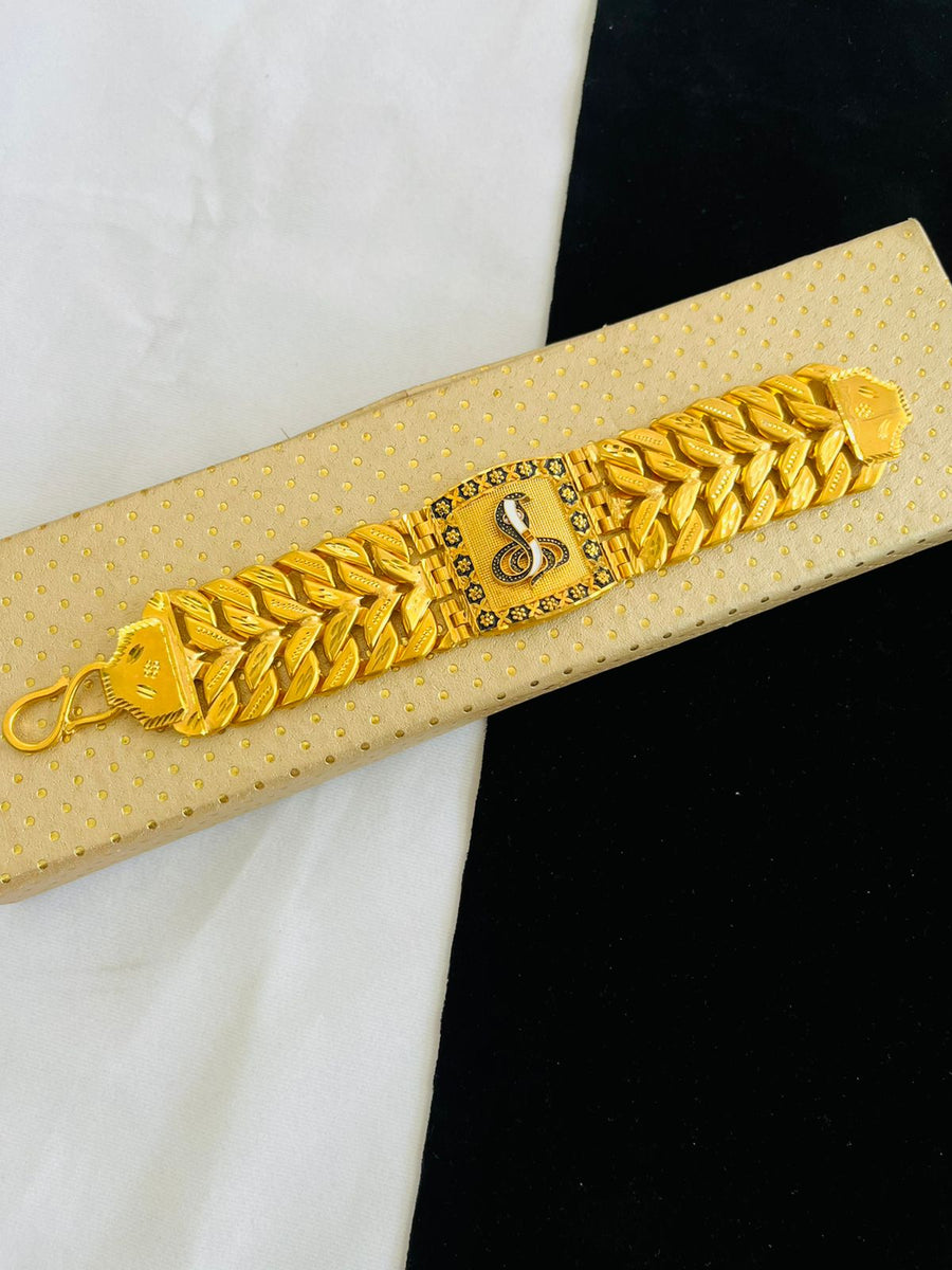 LINE GOGA V CUT BRACELET FOR MEN DESIGN A39 – Radhe Imitation