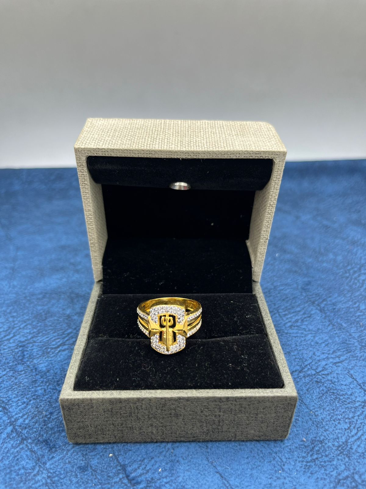 18k Yellow Gold Ring , Single Diamond Ring, Lord Shiva Ring, Trishool  Damroo, the Divine Trishool Ring, Handmade Gold Ring for Men and Women -  Etsy | Handmade gold ring, Single diamond