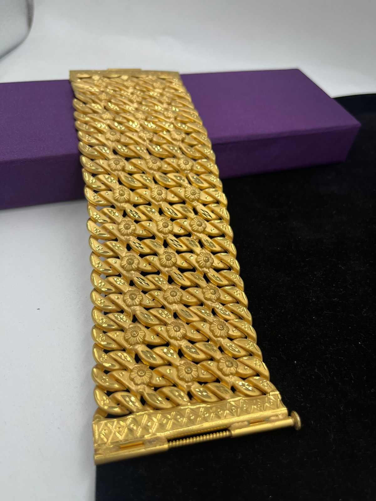 Vintage Heavy Gold Curb Link Bracelet, 18kt – Jewels by Grace