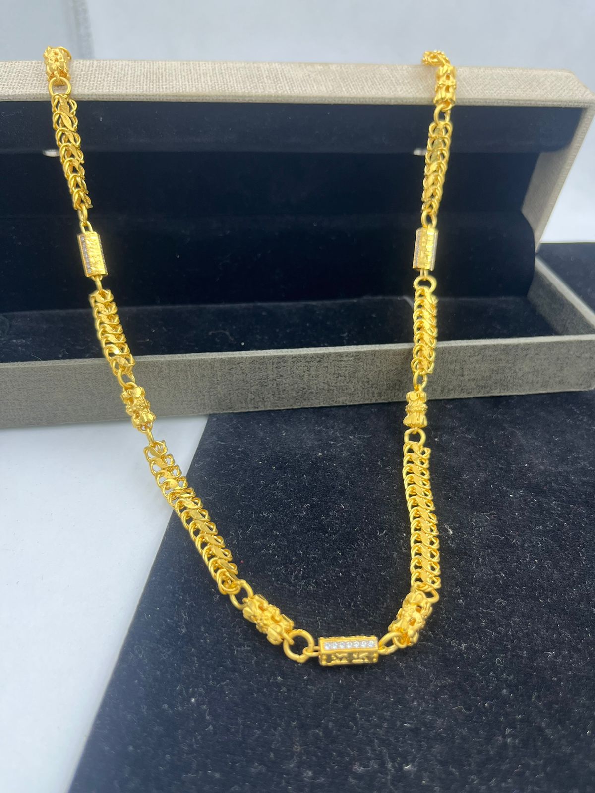 GRAM GOLD FORMING DIAMOND CHAIN FOR MEN DESIGN A-260