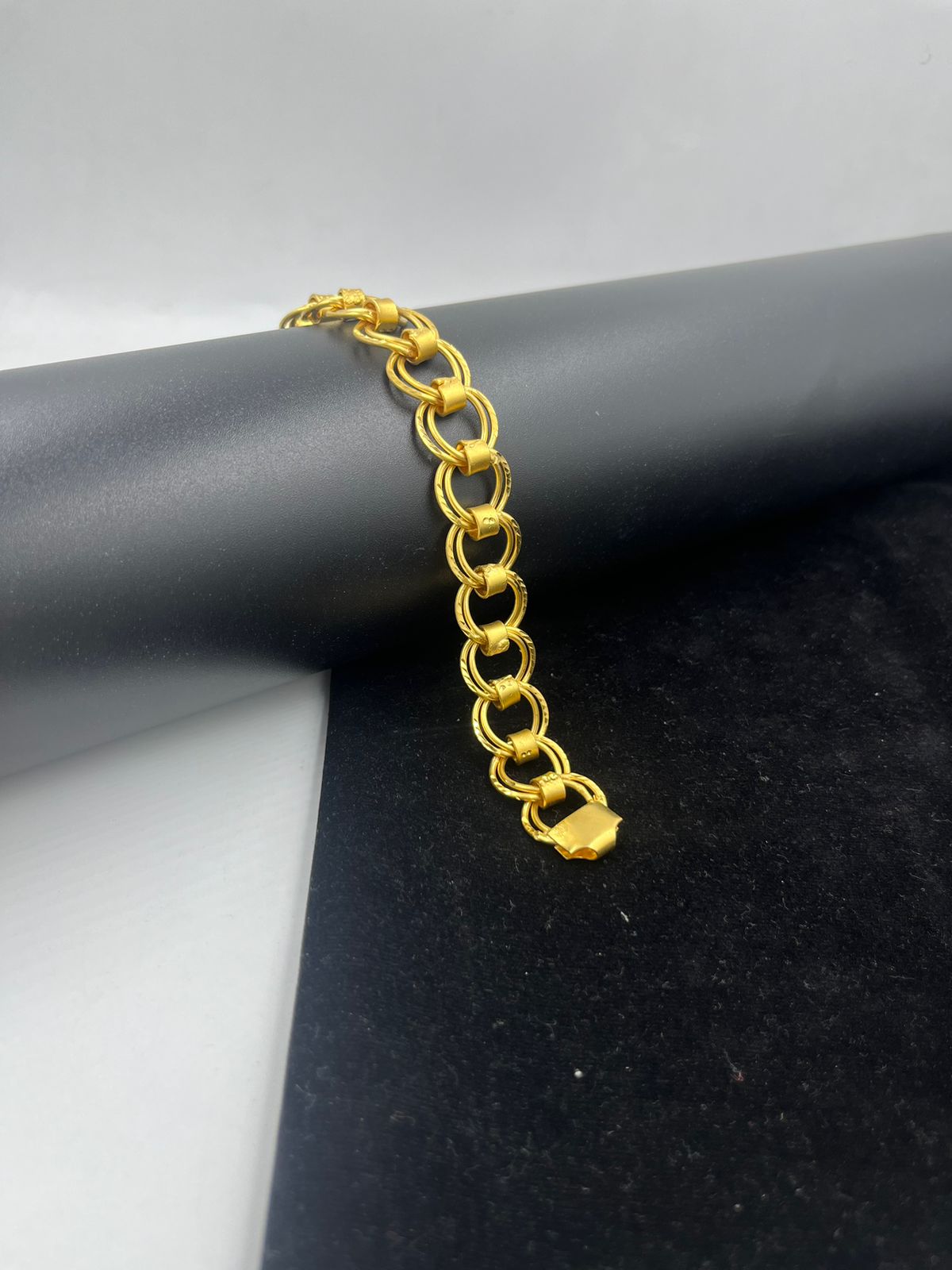 Showroom of 22 kt yellow gold artisan texture floral open bracelet bangle  20 gram | Jewelxy - 225033