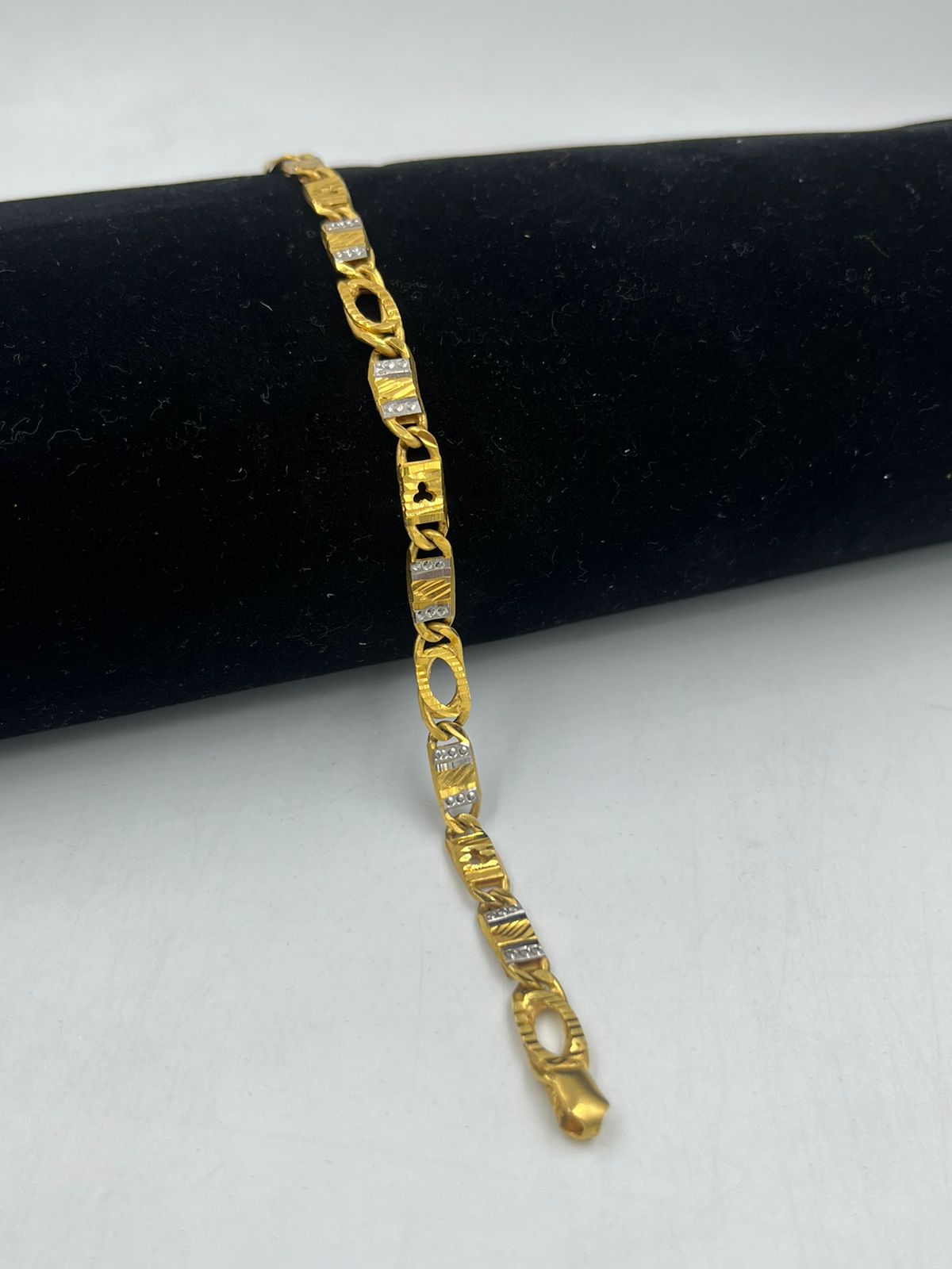 1 Gram Gold Forming Stylish Design Best Quality Nawabi Bracelet for Men -  Style B874 #1gramgoldjewellery #late… | Bracelets for men, Mens fashion,  Bracelet designs