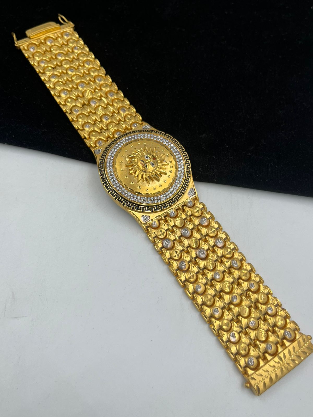Versace BRACELET - Bracelet - gold-coloured - Zalando.ie