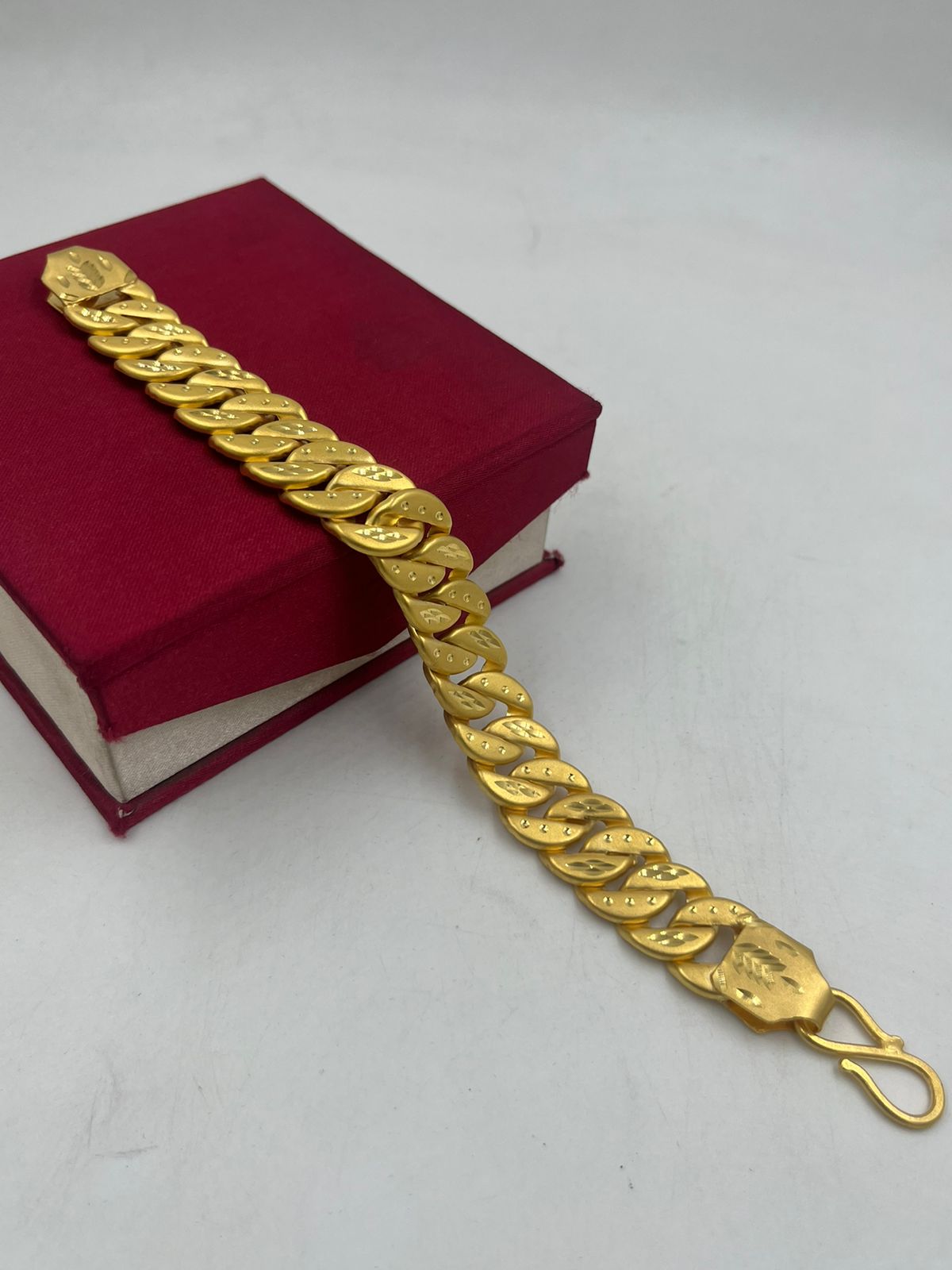 1 Gram Gold - Ganpati with Diamond Funky Design Gold Plated Bracelet -  Style B630 – Soni Fashion®