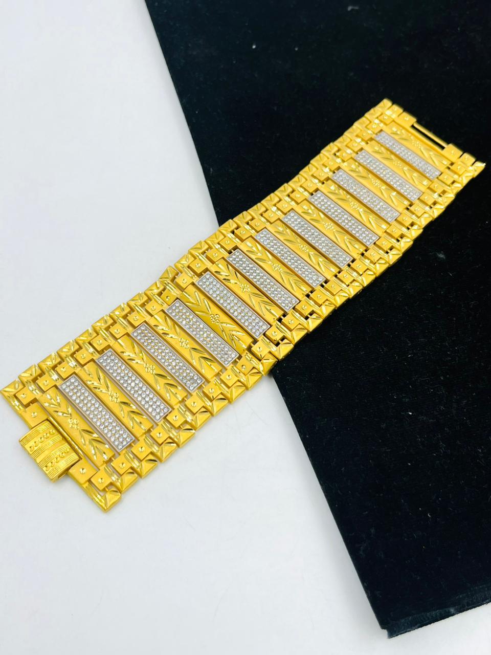 Shop Chain Style Bracelet BR4 | Akruti Collections