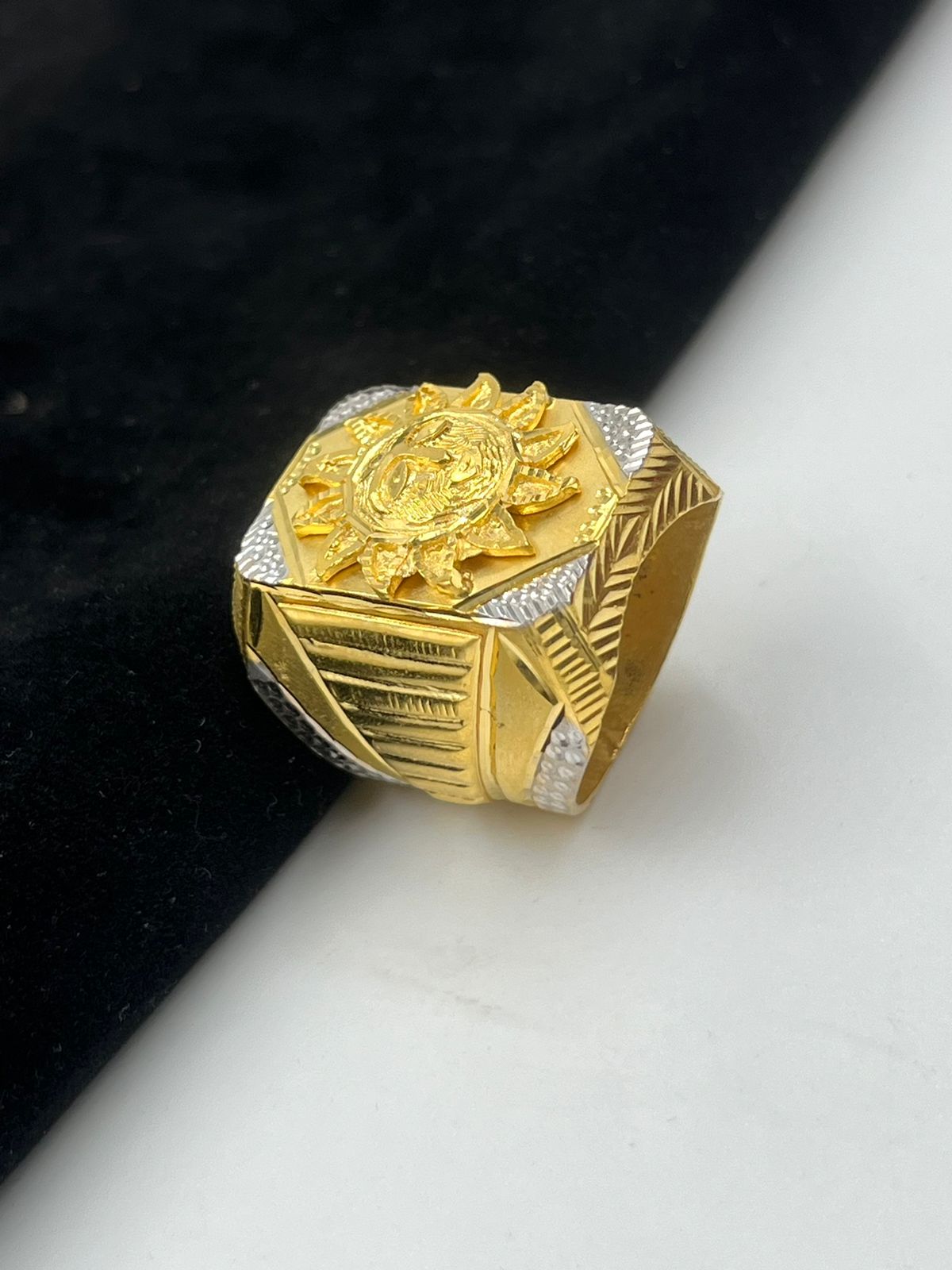 Buy Surya Gents Ring Online | Tulsi Jewellers - JewelFlix