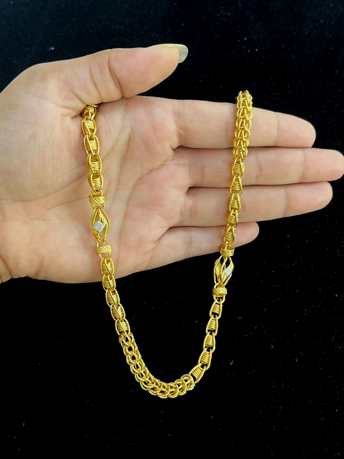 1 GRAM GOLD INDO CHAIN FOR MEN DESIGN A-491 – Radhe Imitation 1 GRAM GOLD INDO CHAIN FOR MEN DESIGN A-491 – Radhe Imitation