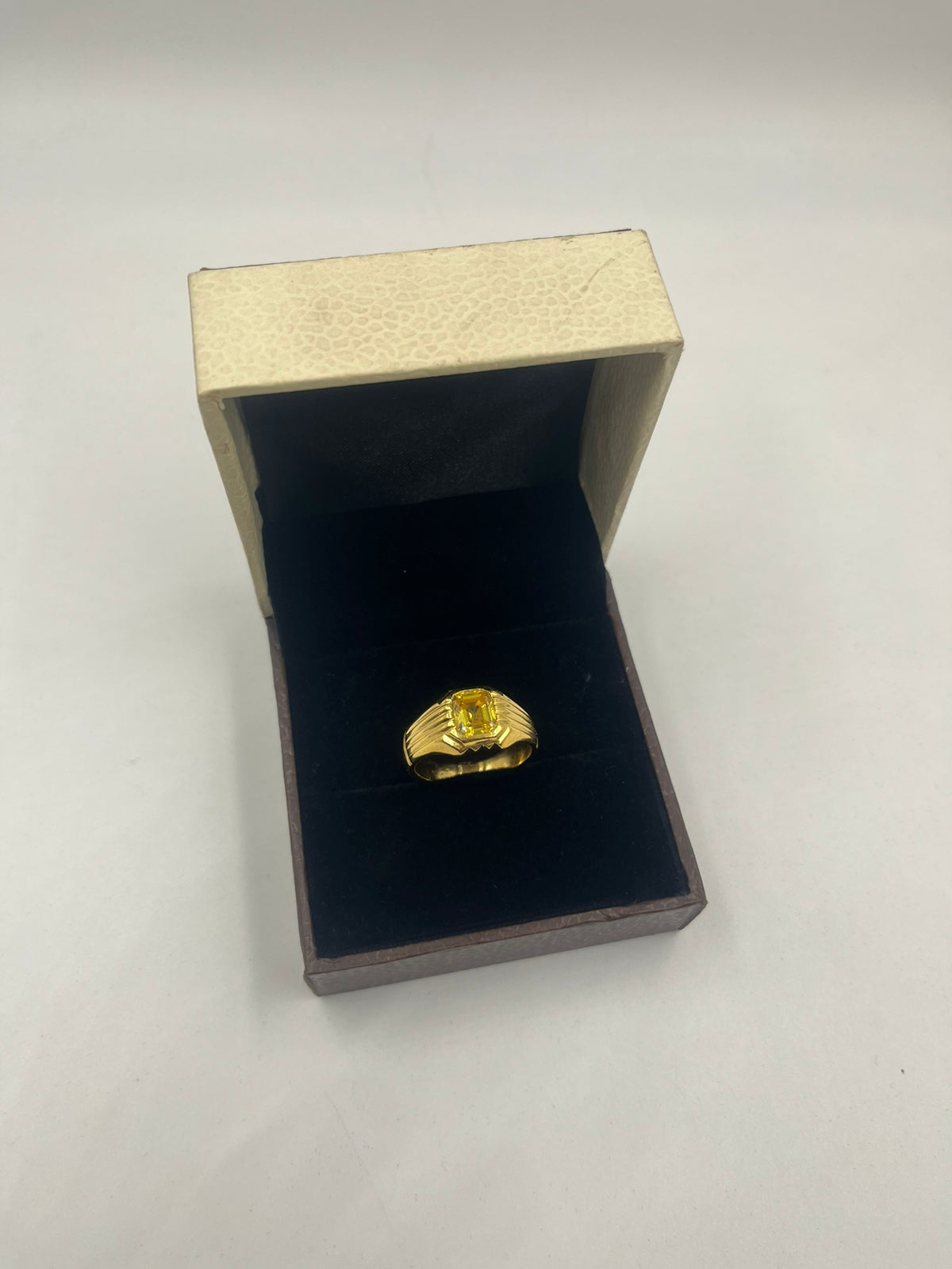 Buy Consecrated Copper Ring - Medium Online | Isha Life