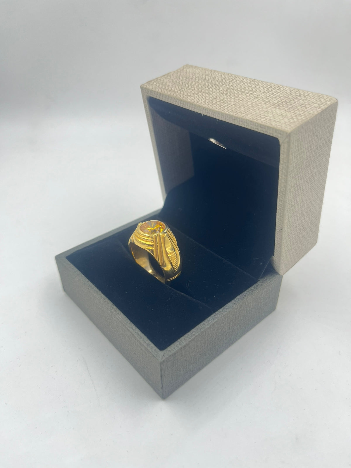 Custom Ring Design & A Diamond Guru – Is There Anything Jay Freedman Can't  Do? - Paperblog