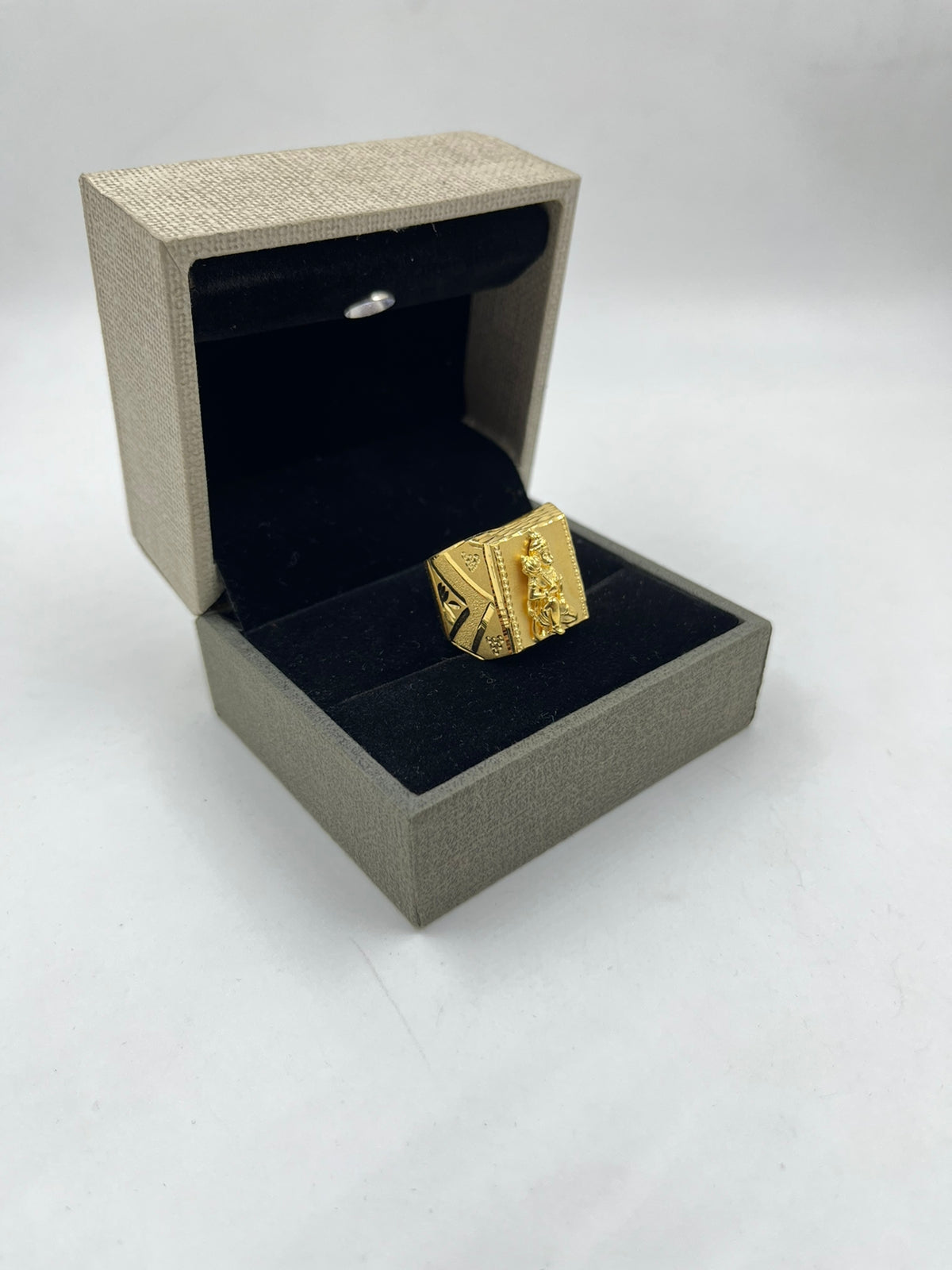 Buy 22K Plain Gold Lord Hanuman Ring 93VB8882 Online from Vaibhav Jewellers